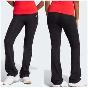 ADIDAS ESSENTIALS SMALL LOGO FLARED LEGGINGS BLACK - M